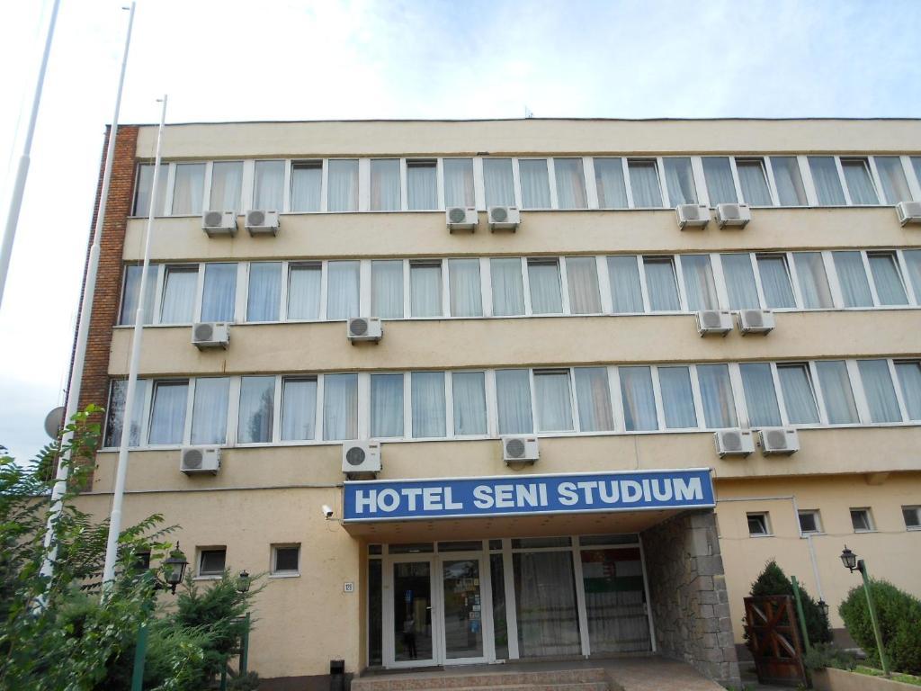 Hotel Seni Studium Budapest Exterior foto